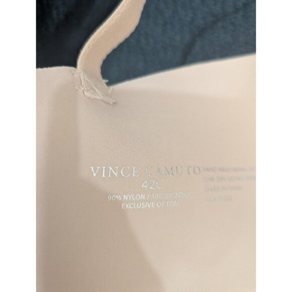 Vince Camuto Beige Nude Under wire 42C Bra 3 prong back - Picture 3 of 3